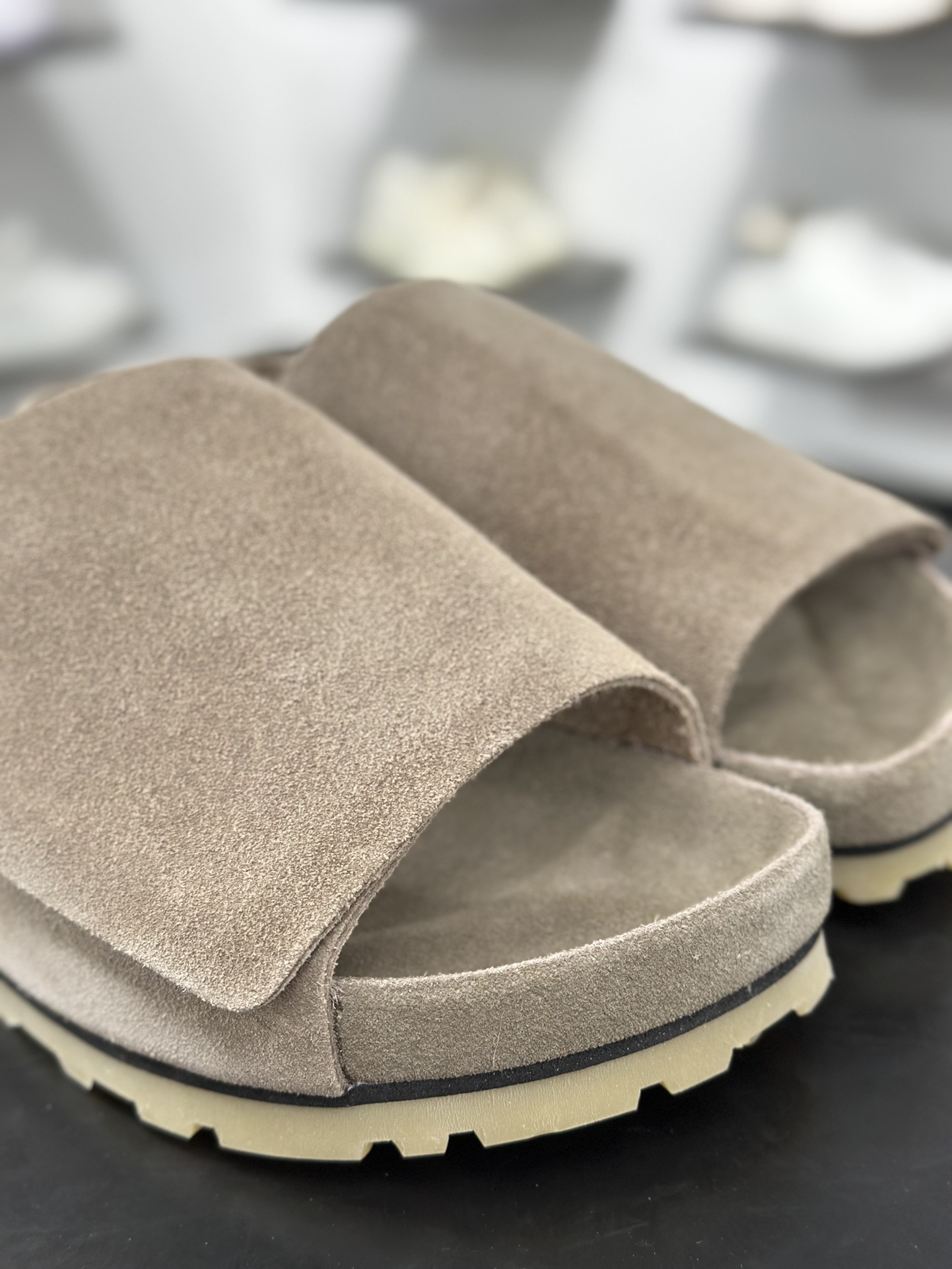 280 X1 SS FOG 新款FEAR OF GOD x Birkenstock 联名款魔术贴拖鞋来啦