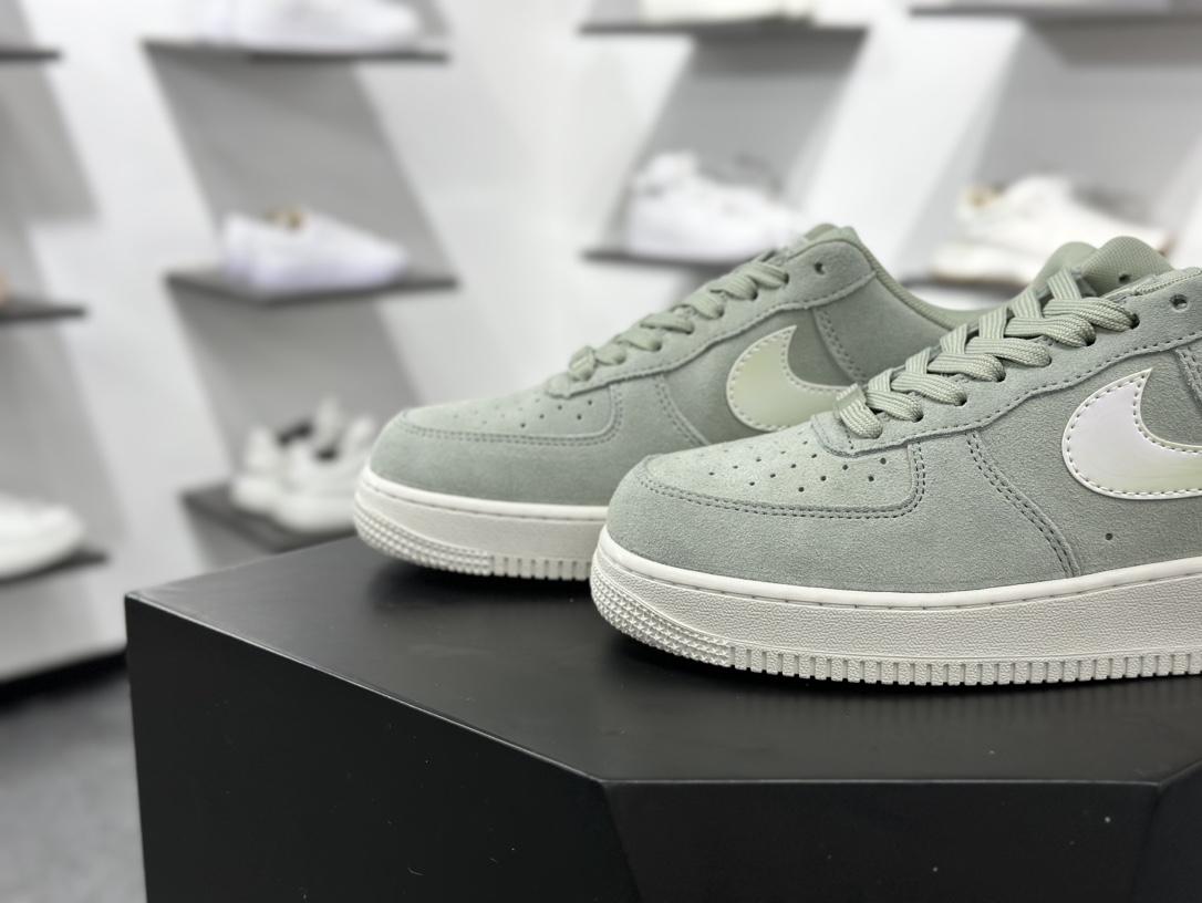200 Air Force 1 '07 Low 灰绿色  HJ4401-300