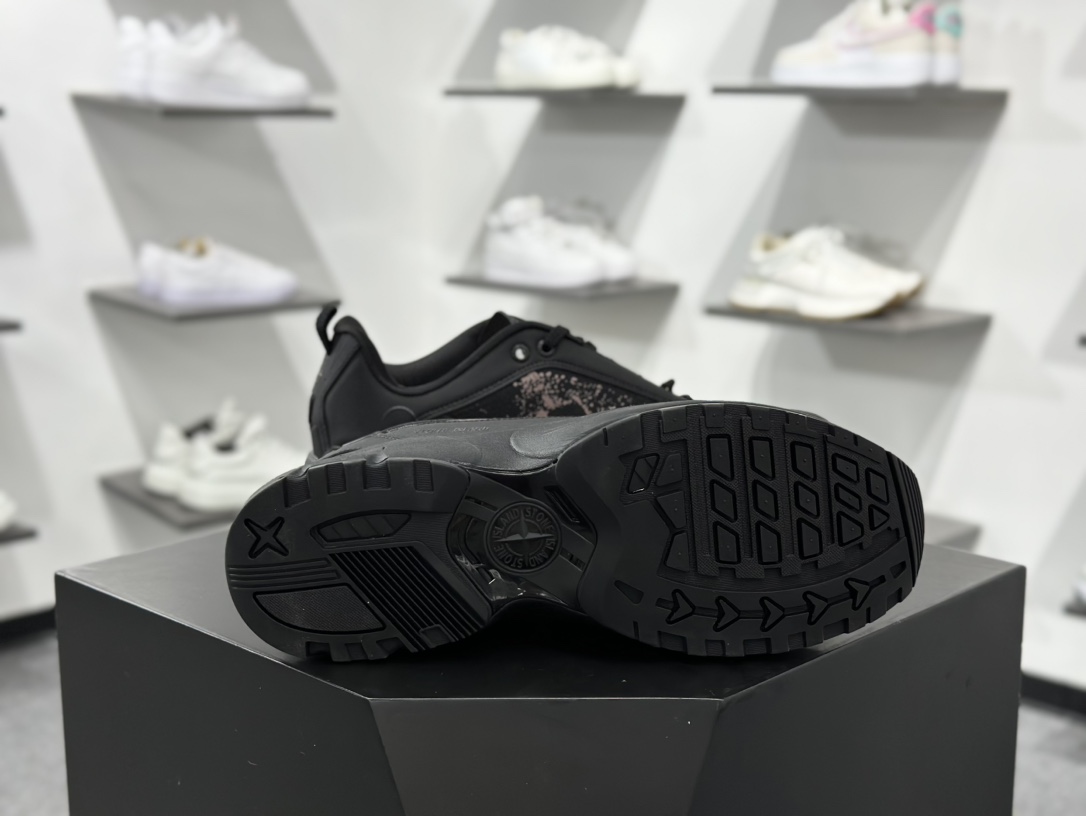 300 Stone Island Grime Panelled 石头岛黑褐色舒适时尚低帮生活休闲鞋