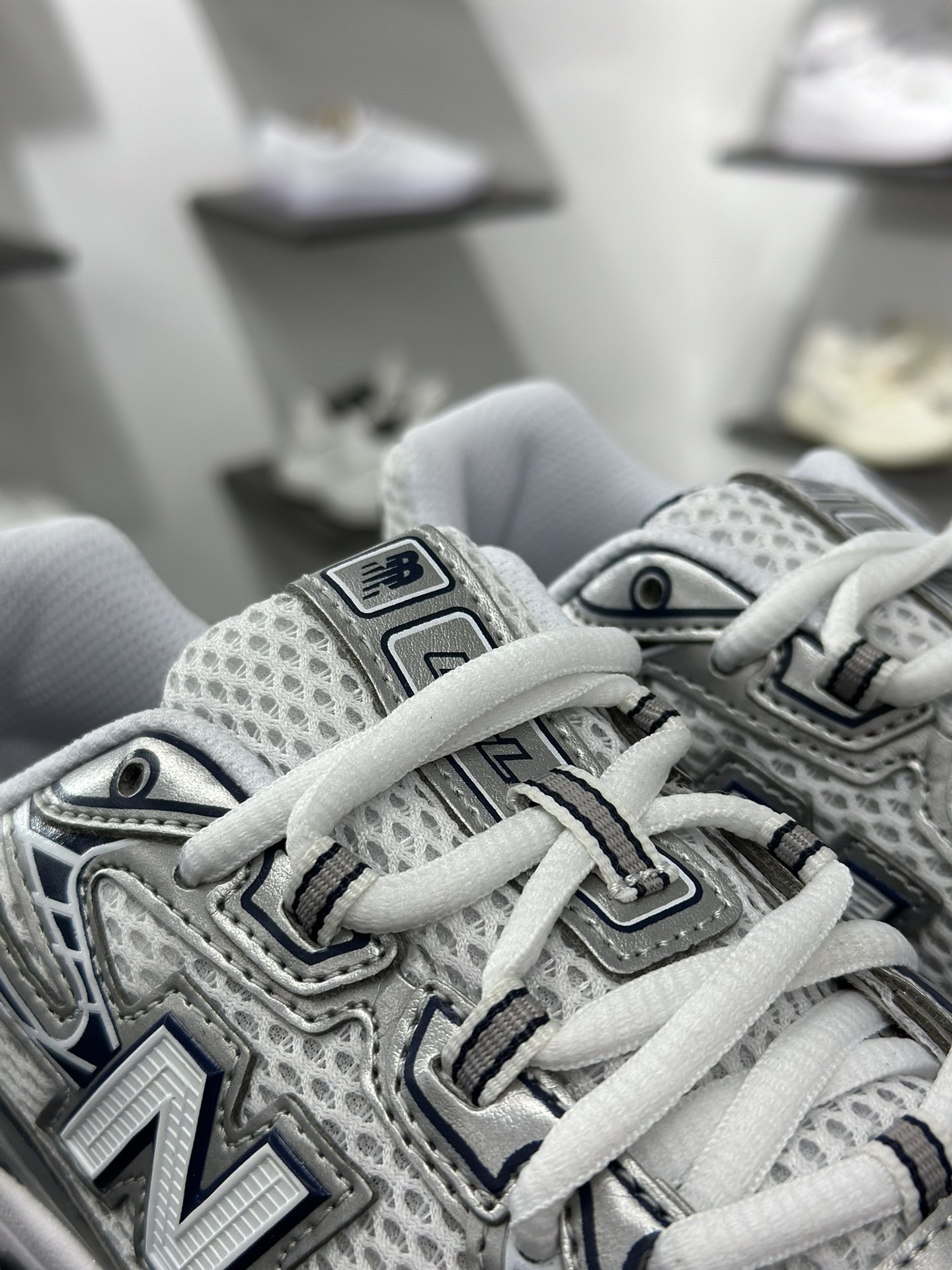 240 New Balance NB740 轻便复古休闲运动跑步鞋 U740WN2