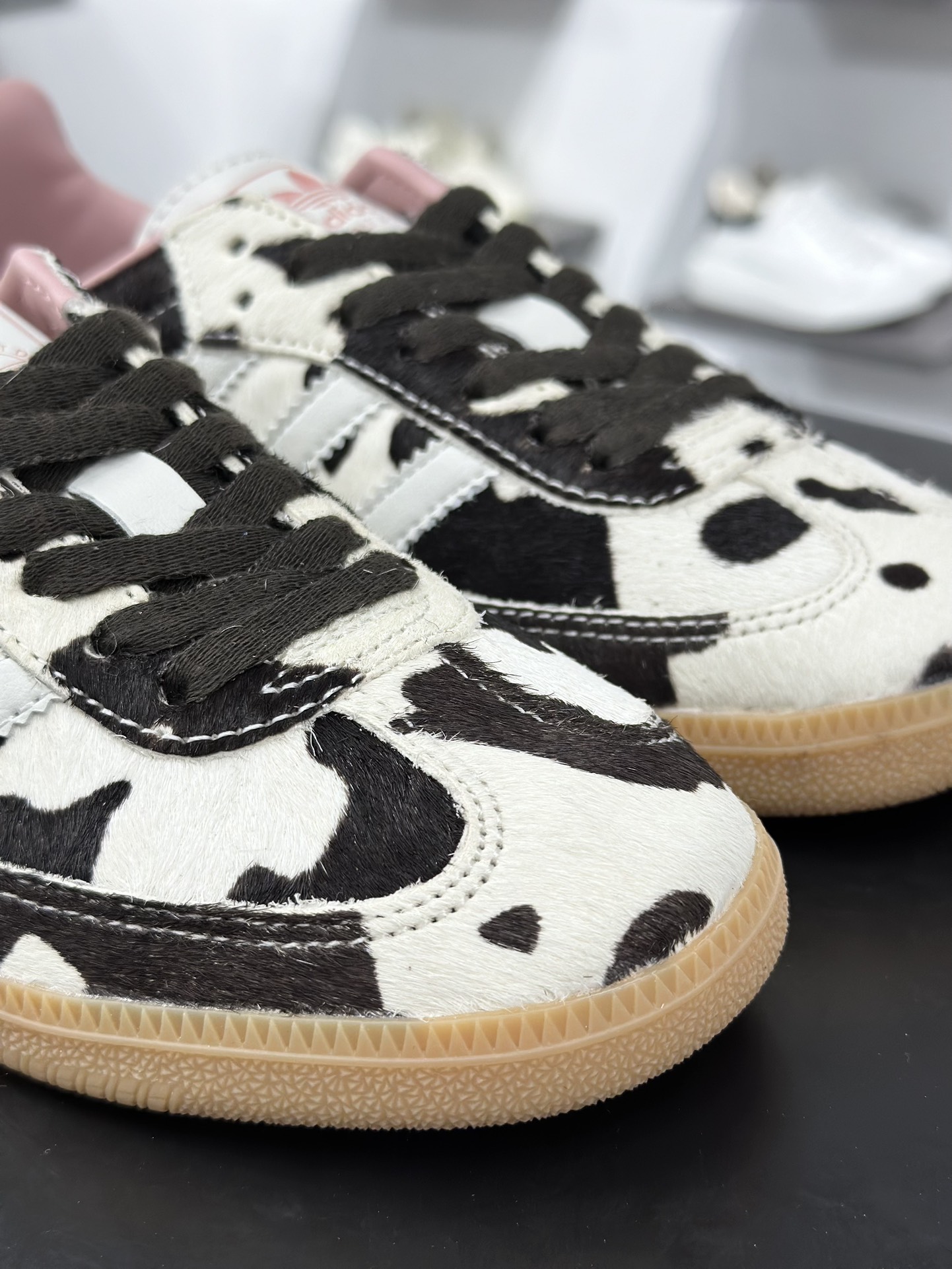 200 adidas originals Samba OG ”Cow Print”  灰白棕 JR1256