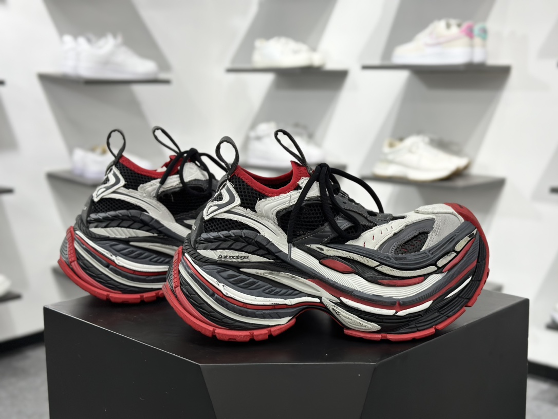 420 巴黎世家BALENCIAGA Defender Rubber Platform Sneakers卫士系列低帮坦克慢跑鞋   821137WPLTF1160