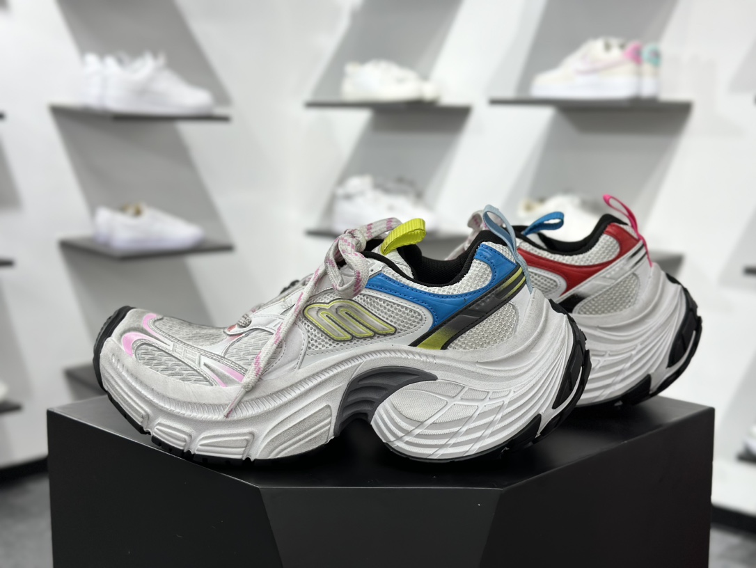 420 巴黎世家BALENCIAGA Defender Rubber Platform Sneakers卫士系列低帮慢跑鞋