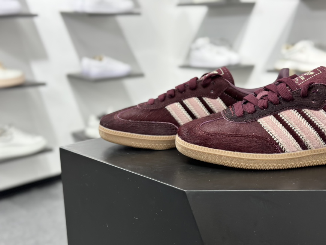 240 Adidas Originals Samba 桑巴德训鞋T字鞋   JP5330 马毛酒红色