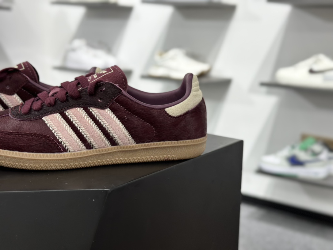 240 Adidas Originals Samba 桑巴德训鞋T字鞋   JP5330 马毛酒红色