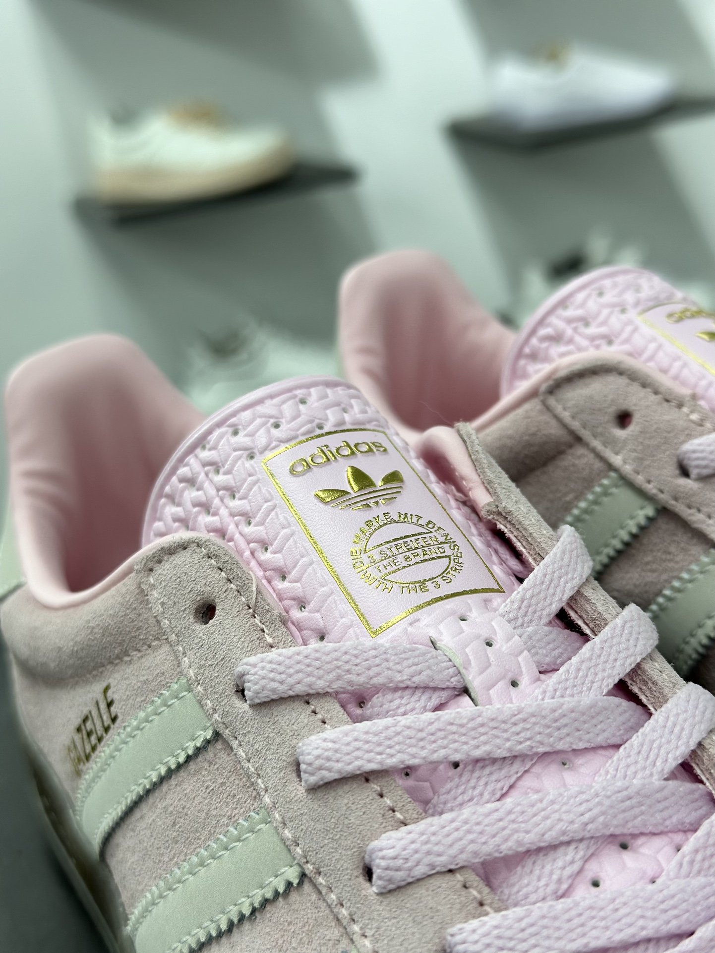 160 AD Originals Gazelle Indoor 粉色 三叶草复古休闲运动板鞋   JI2716