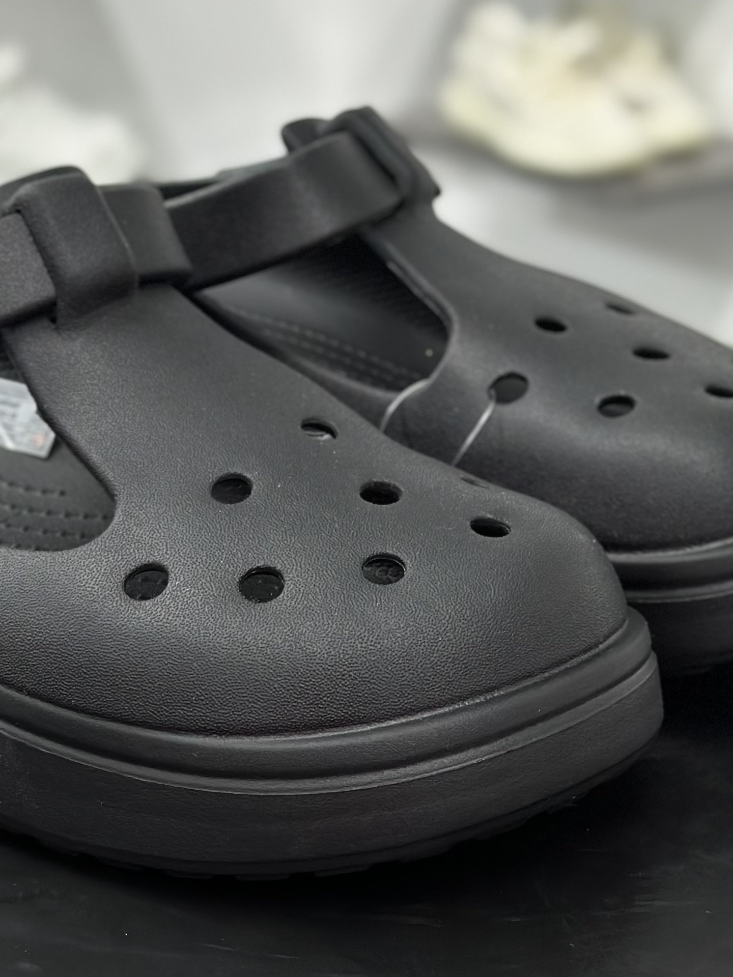 120 Crocs 卡骆驰 EVA 3.5cm 玛丽珍 洞洞鞋 女款 黑色  210581-001
