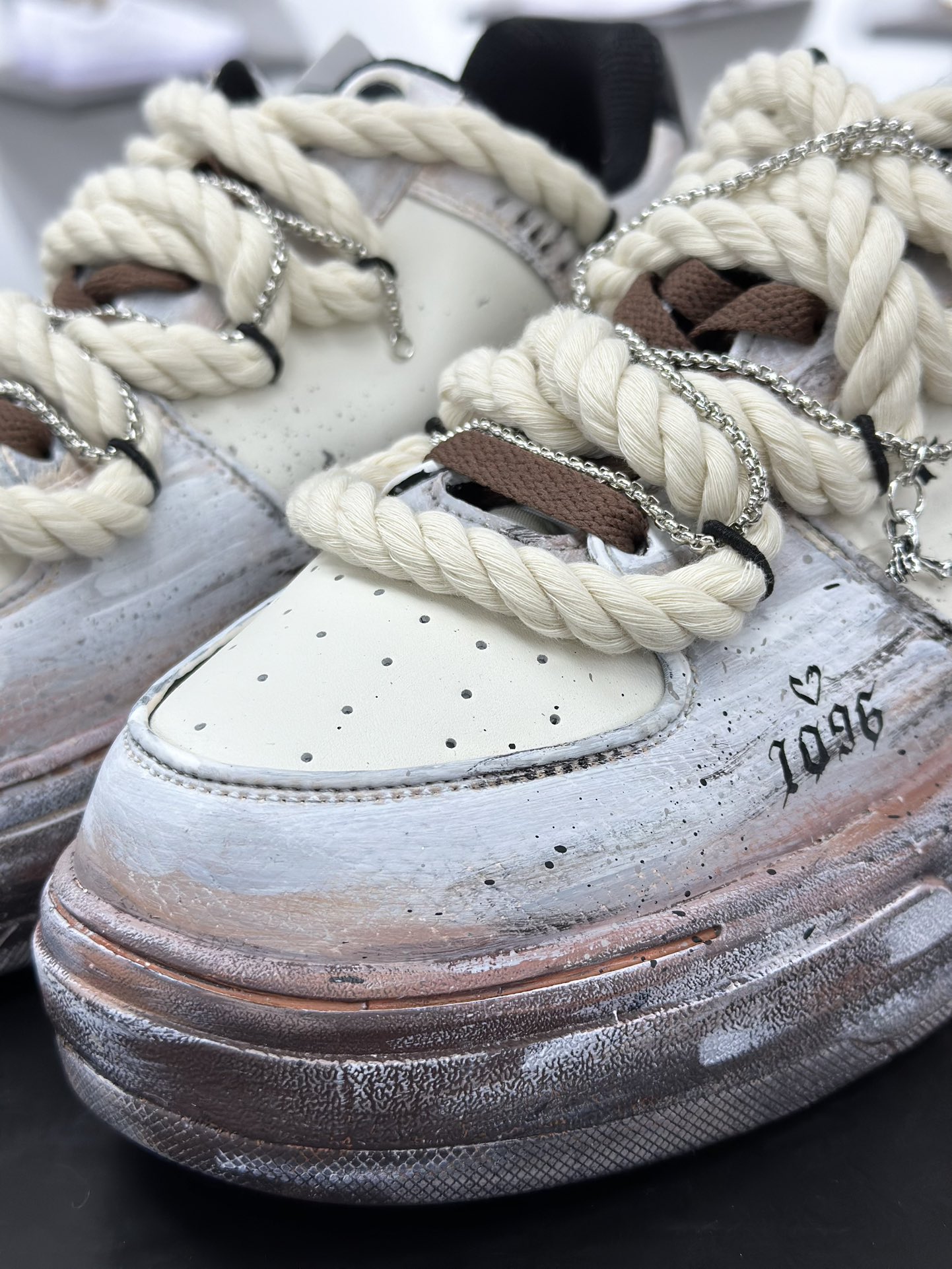 280 MLB Chunky Liner PU “沙漠丧鸦” 哥特风 涂鸦做旧骷髅 防滑减震耐磨低帮 3ASXCA51N