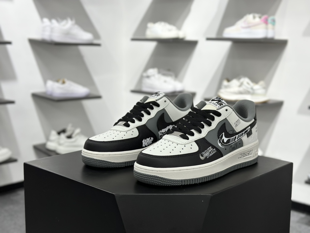 260  Nike Air Force 1 Low 50Cent  DB3301-660