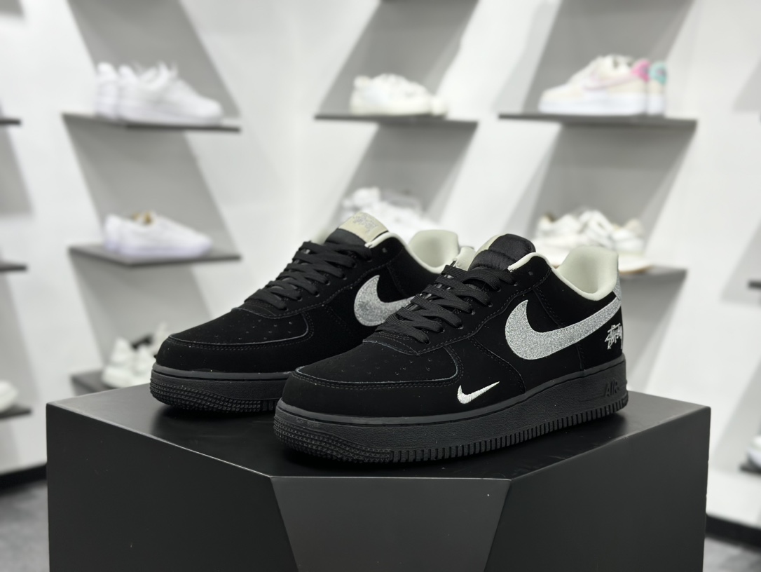 260 Nike Air Force 1 Low 07 x Stussy 黑银小钩 DF0188-043