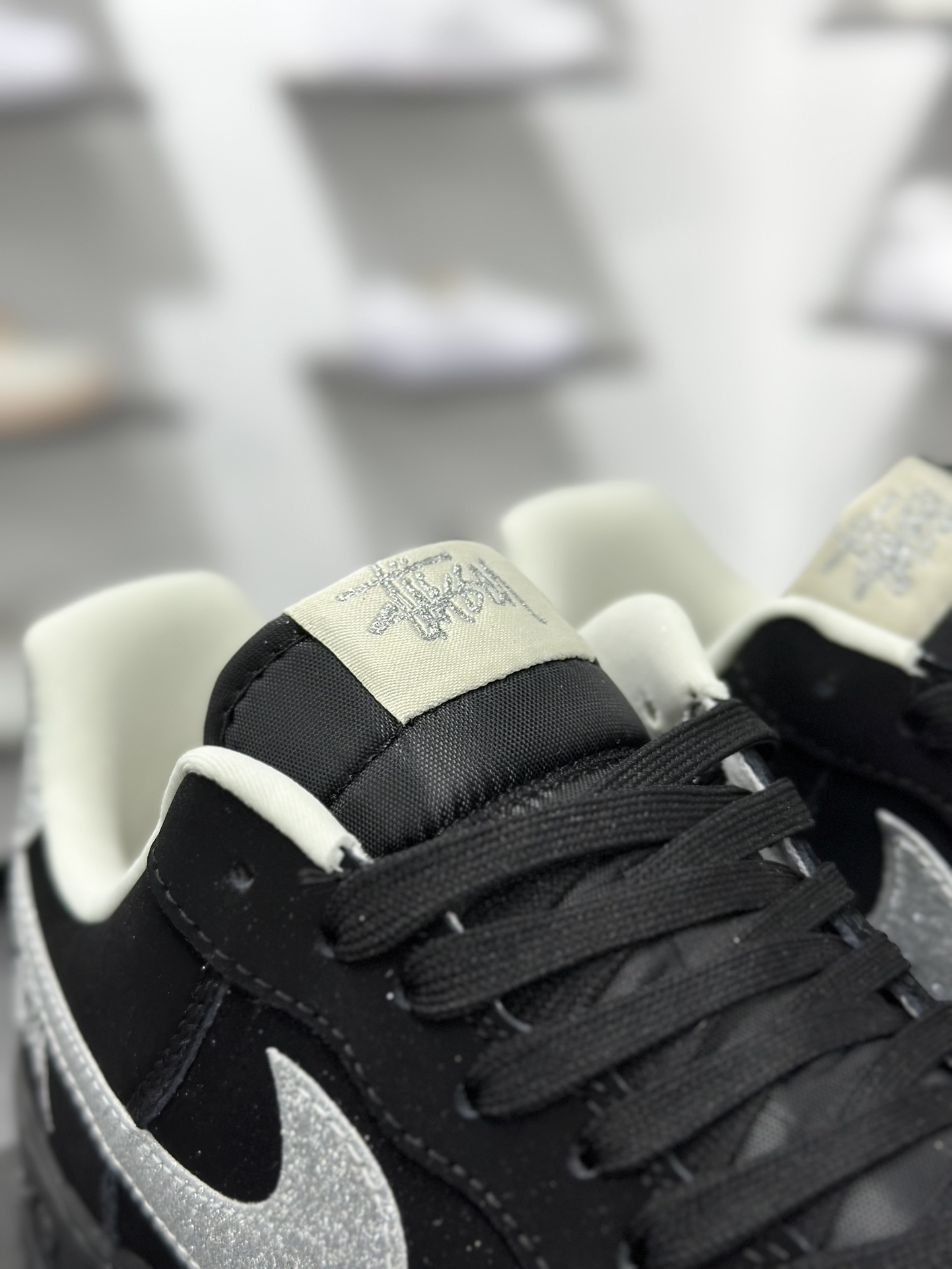 260 Nike Air Force 1 Low 07 x Stussy 黑银小钩 DF0188-043