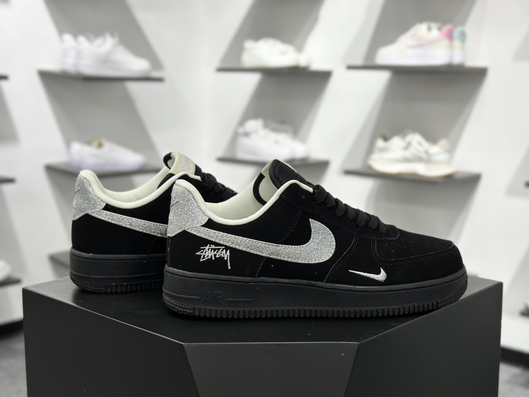 260 Nike Air Force 1 Low 07 x Stussy 黑银小钩 DF0188-043