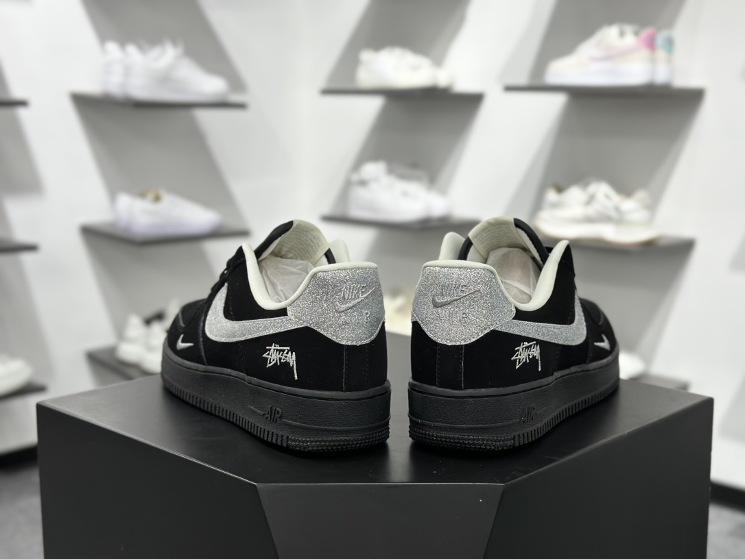 260 Nike Air Force 1 Low 07 x Stussy 黑银小钩 DF0188-043