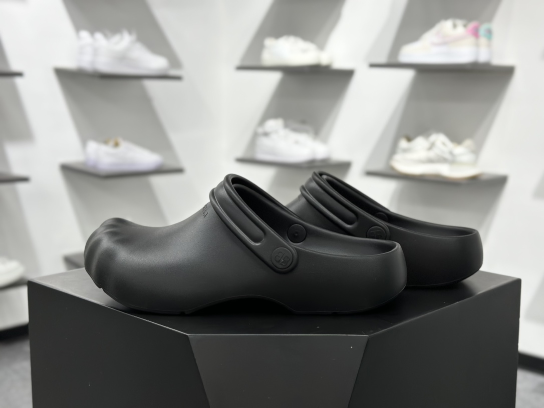 200 Balenciaga Sunday Molded Mule 巴黎世家春夏新款Sunday拖鞋