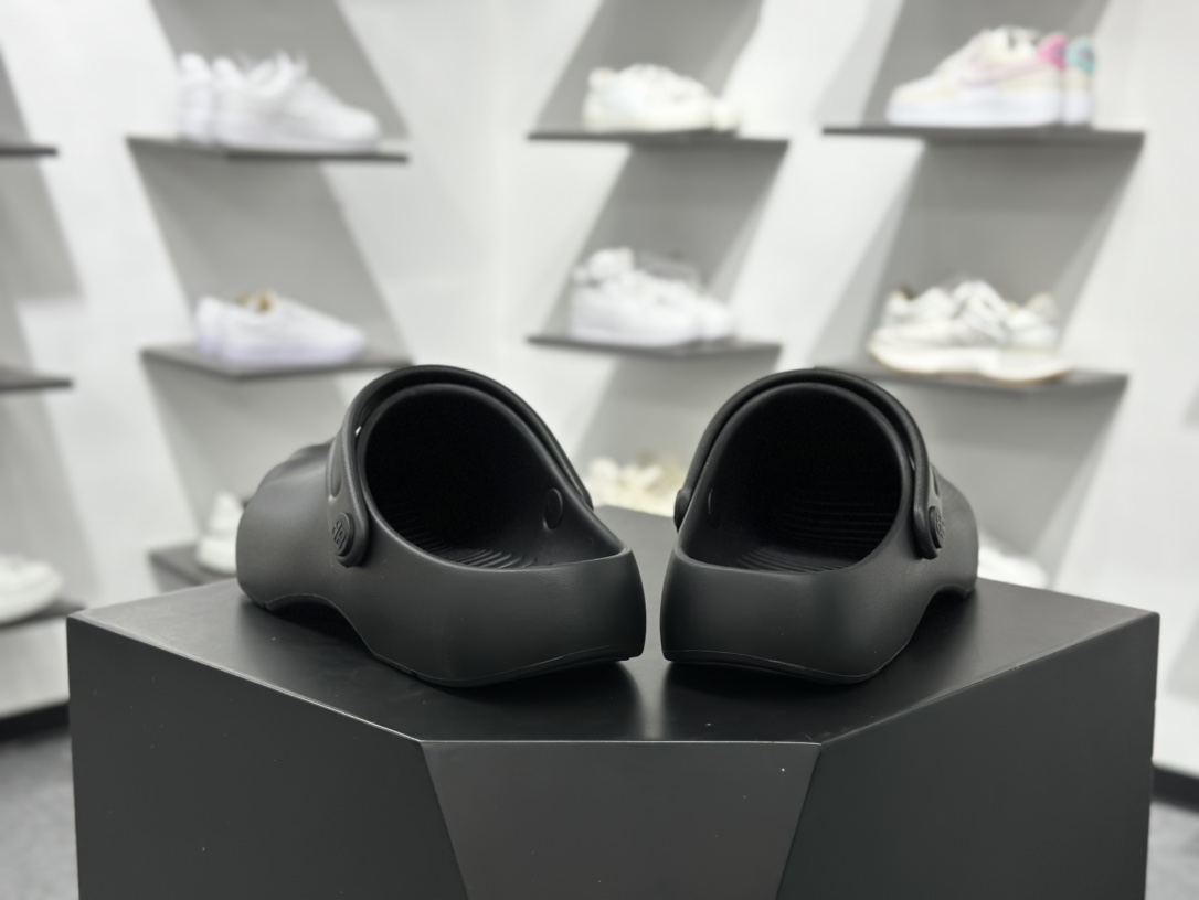 200 Balenciaga Sunday Molded Mule 巴黎世家春夏新款Sunday拖鞋