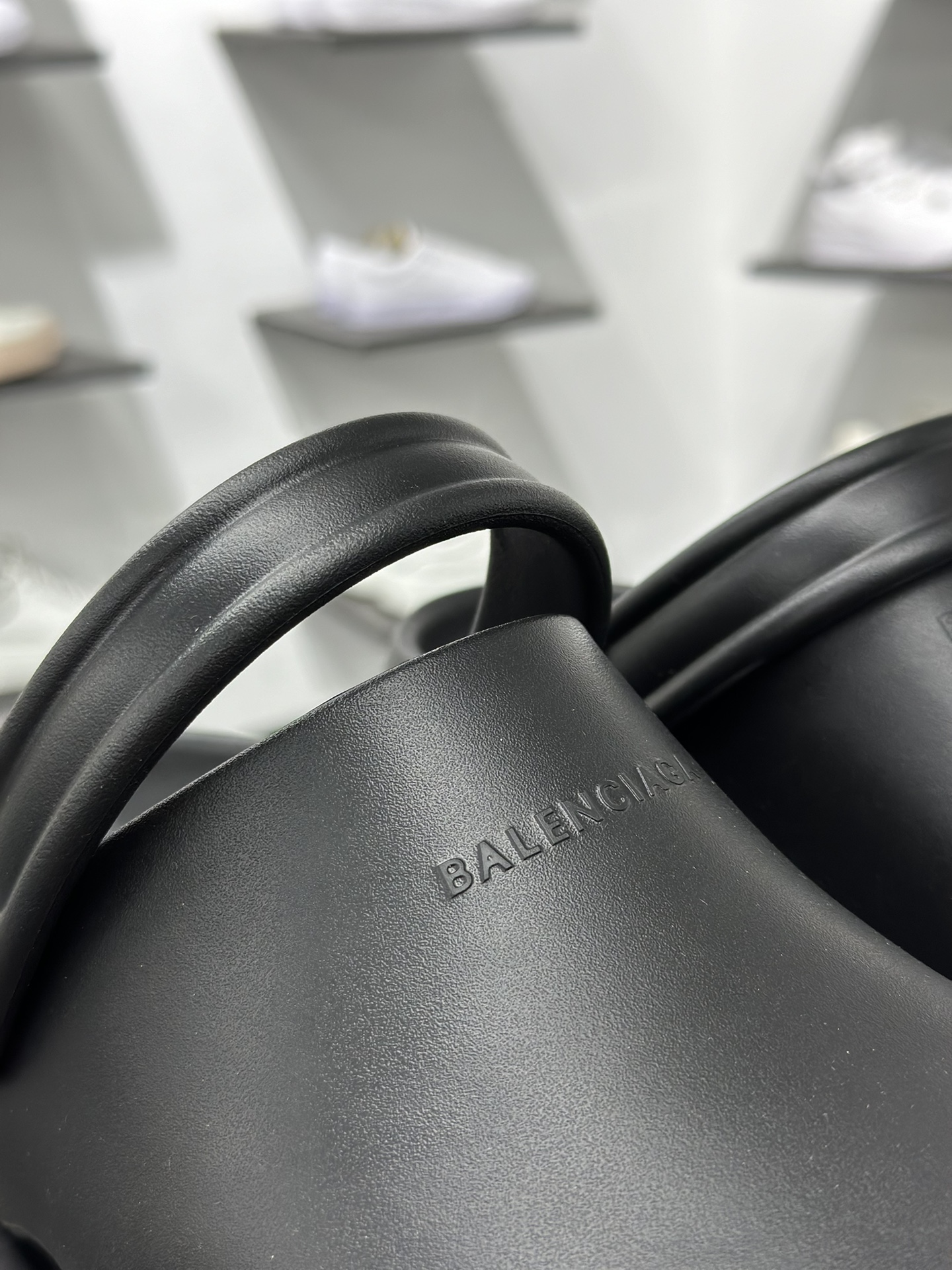 200 Balenciaga Sunday Molded Mule 巴黎世家春夏新款Sunday拖鞋