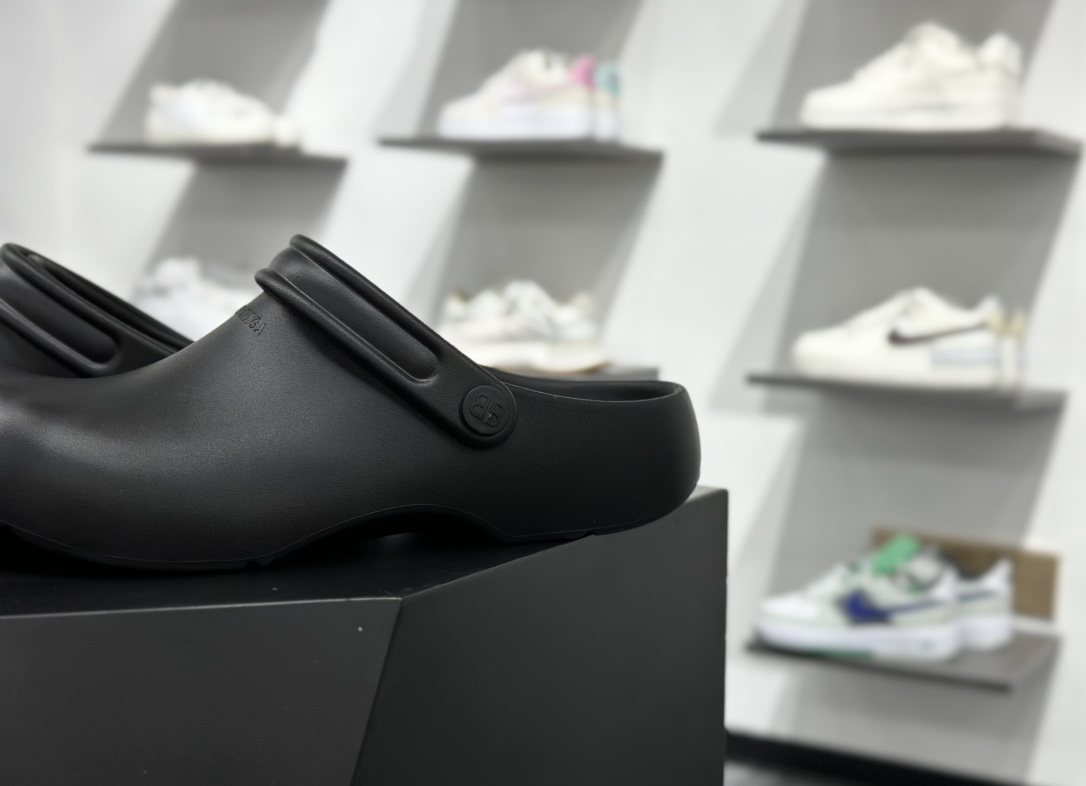 200 Balenciaga Sunday Molded Mule 巴黎世家春夏新款Sunday拖鞋