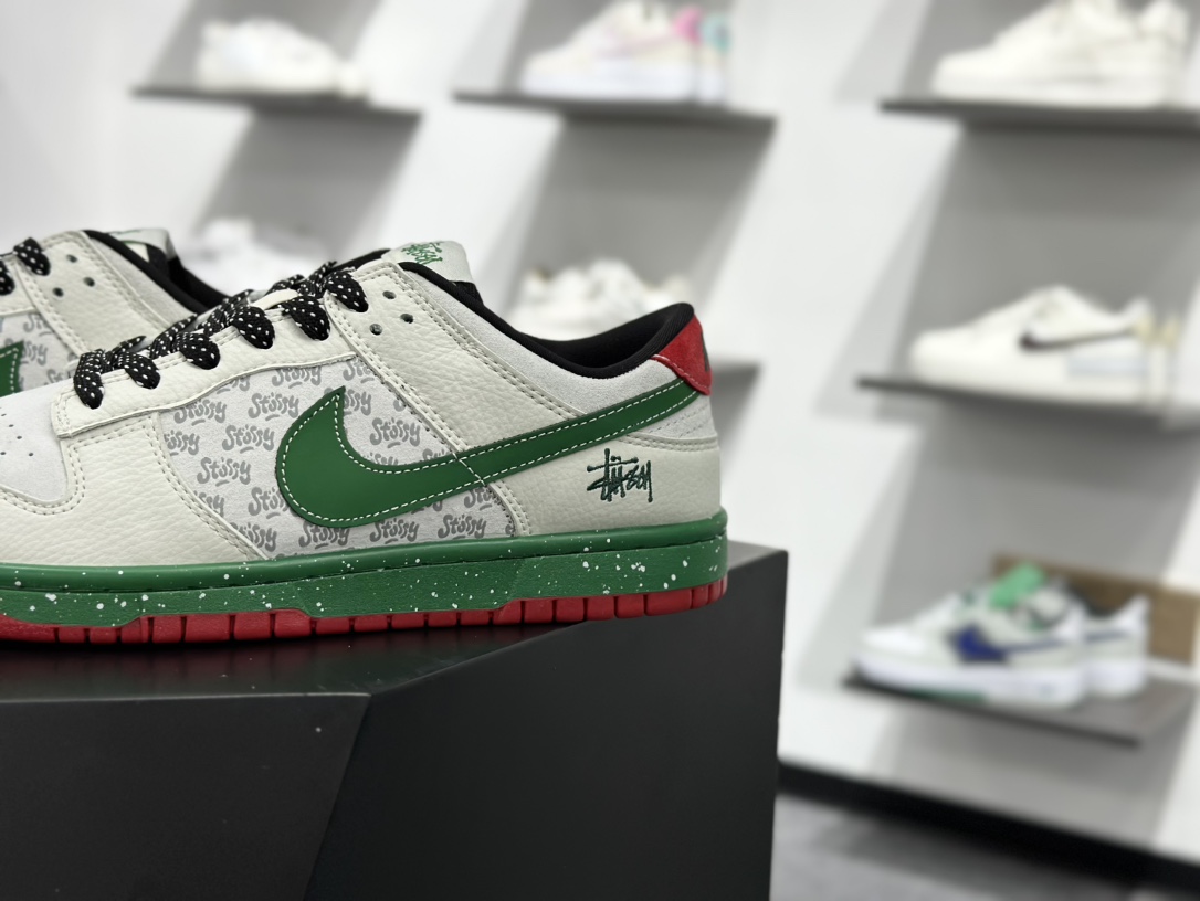 280 Nike SB Dunk Low x Stussy 白绿红小钩满天星 SC9207-406