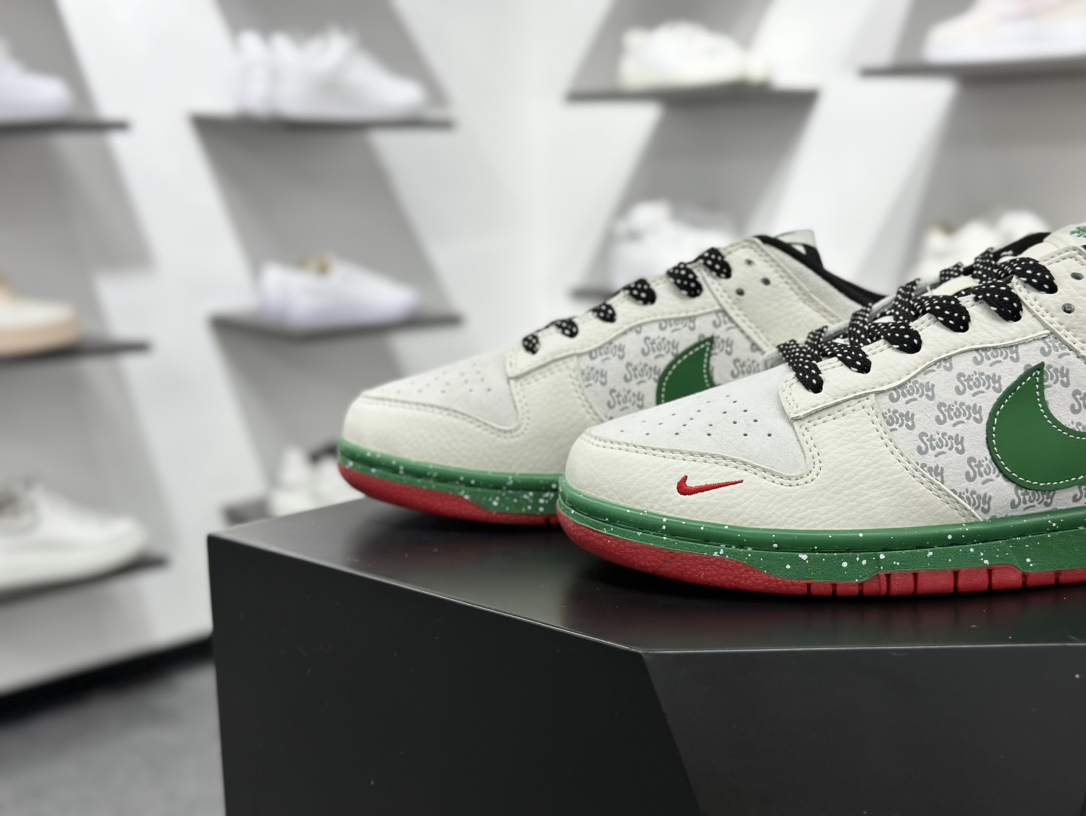 280 Nike SB Dunk Low x Stussy 白绿红小钩满天星 SC9207-406