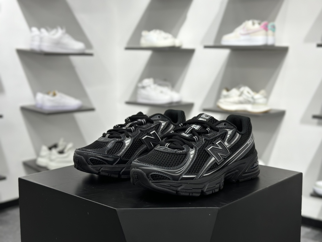 200 New Balance MR740 NB新百伦系列复古老爹风休闲运动慢跑鞋   U740BM2