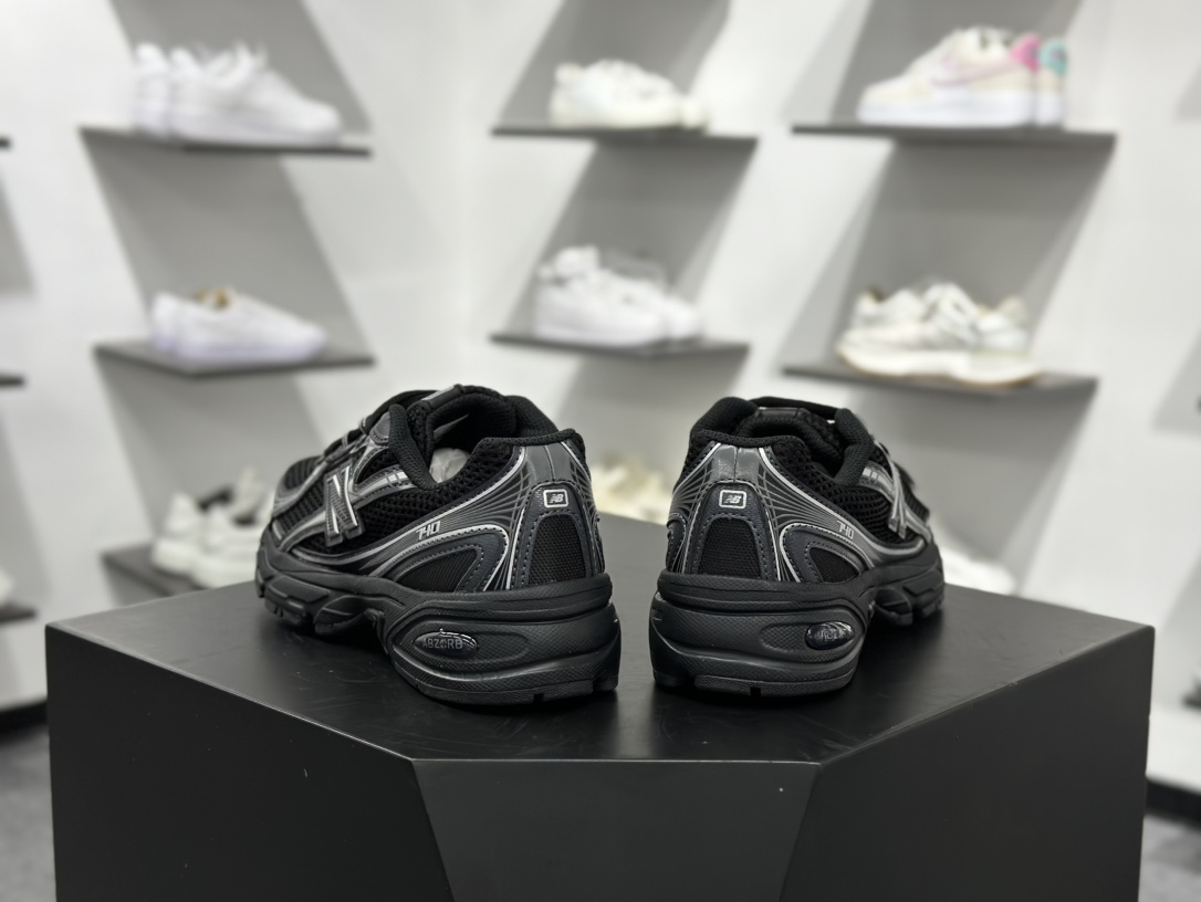 200 New Balance MR740 NB新百伦系列复古老爹风休闲运动慢跑鞋   U740BM2