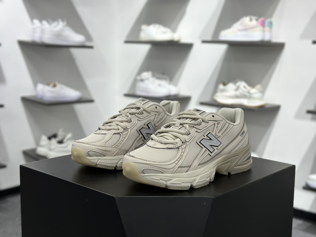 200 NB新百伦New Balance MR740系列低帮复古老爹风休闲运动慢跑鞋“奶茶色奶油底” U740LN1