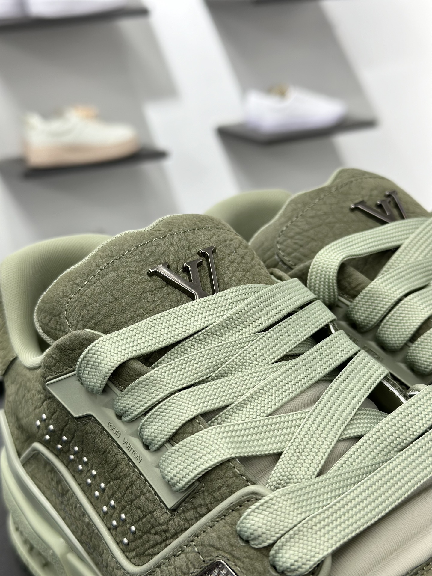 500 X1 东莞纯原 210个配色 市售顶级版本 驴家LV Trainer