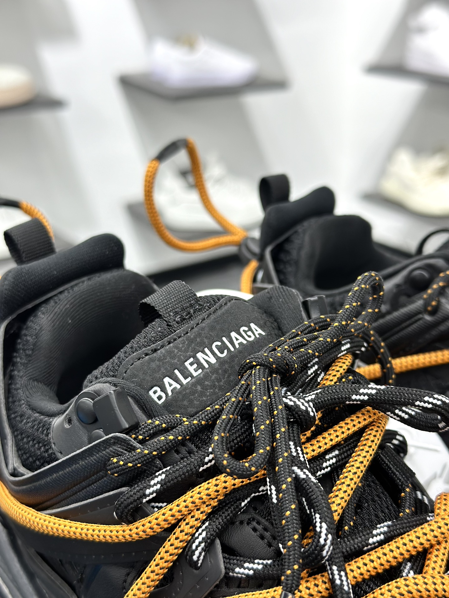 480 Balenciaga 巴黎世家3.0低帮老爹鞋 Balenciaga3.0 Track.2 Open Sneaker 巴黎世家3.0 三代户外概念鞋 800592 WTRHK 1000