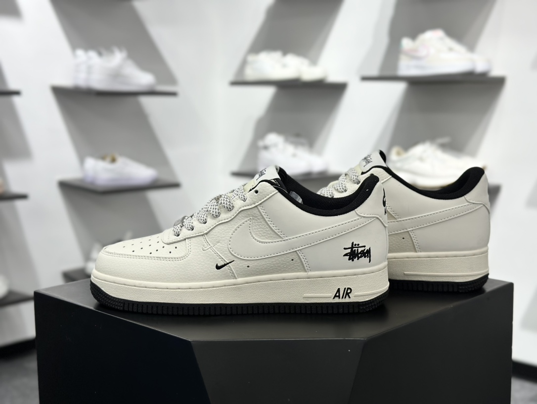Nike Air Force 1 Low 07 x Stussy 白黑小钩满天星 XZ6188-713