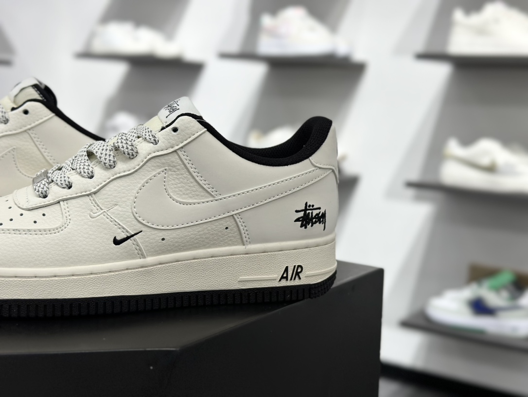 Nike Air Force 1 Low 07 x Stussy 白黑小钩满天星 XZ6188-713