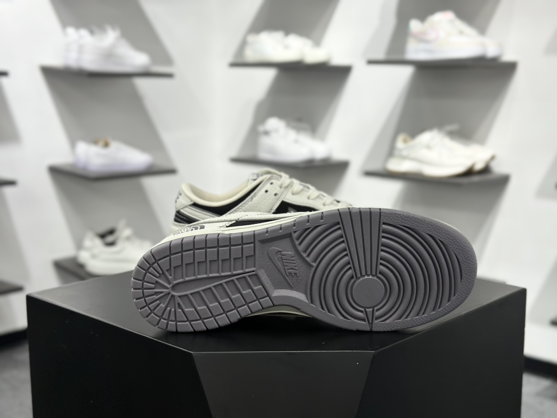 280 Nike SB Dunk Low 北面联名 奶白黑灰 周年高端定制 低帮休闲板鞋 SC9207-404