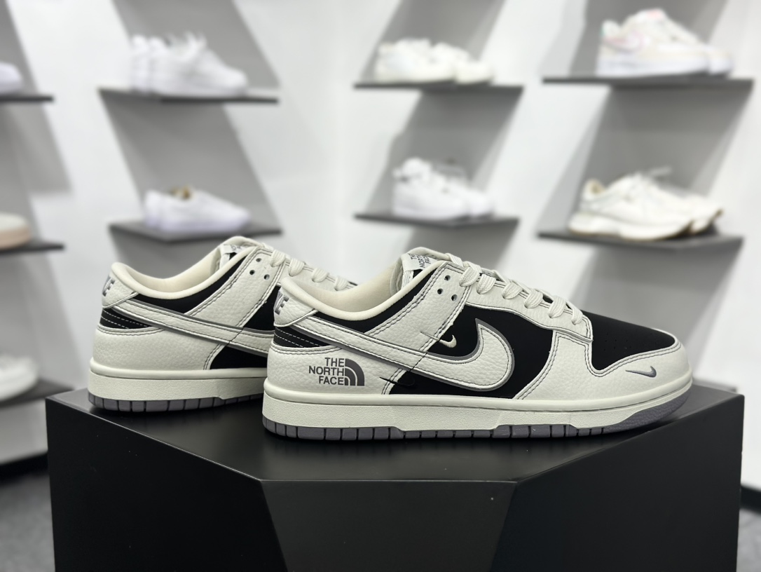 280 Nike SB Dunk Low 北面联名 奶白黑灰 周年高端定制 低帮休闲板鞋 SC9207-404