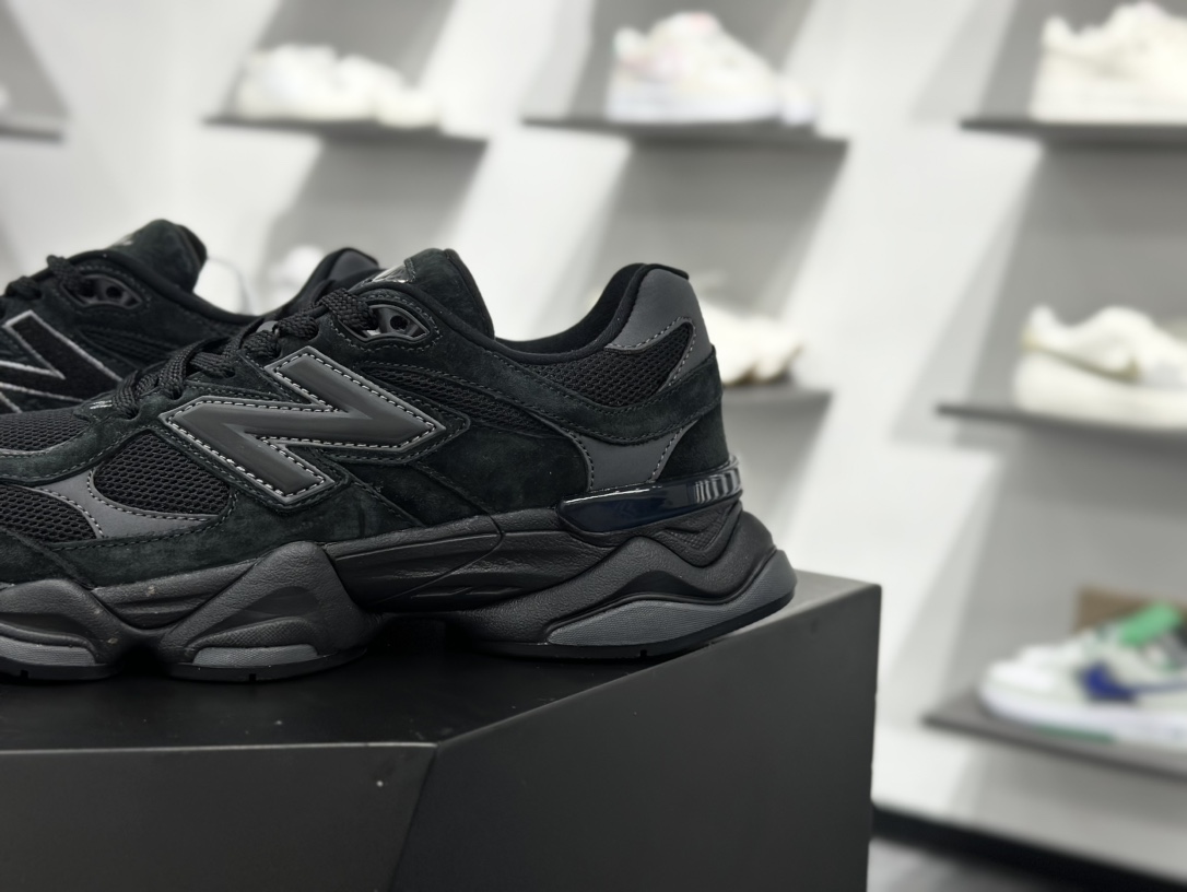 240 Joe Freshgoods x New Balance  NB9060 联名款 复古休闲运动慢跑鞋   U9060ZGE