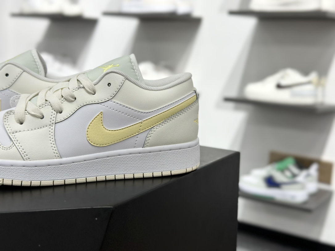 Air Jordan AJ1 Low 低帮 FV8486-181