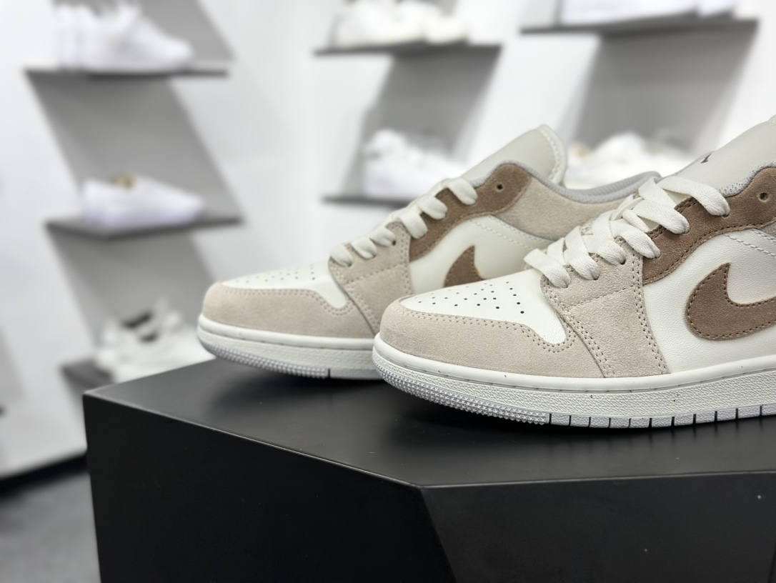 220 Air Jordan AJ1 Low 低帮     HF1567-200