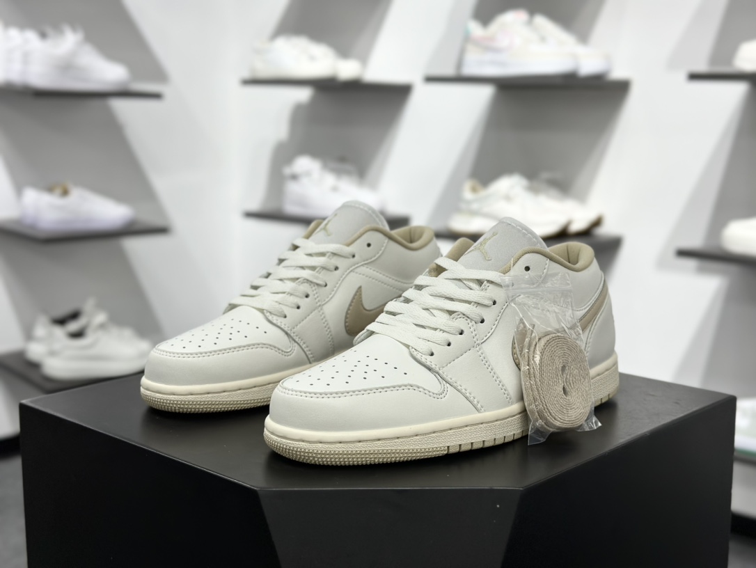 200 Air Jordan AJ1 Low 低帮休闲鞋