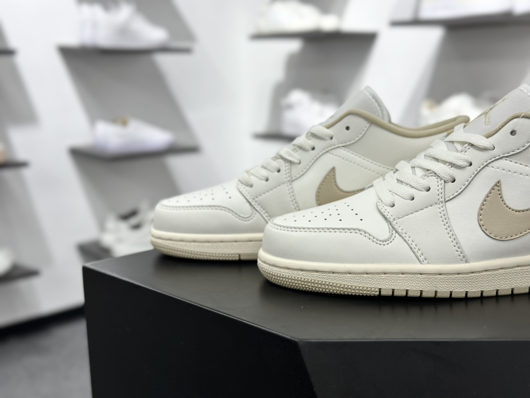 200 Air Jordan AJ1 Low 低帮休闲鞋