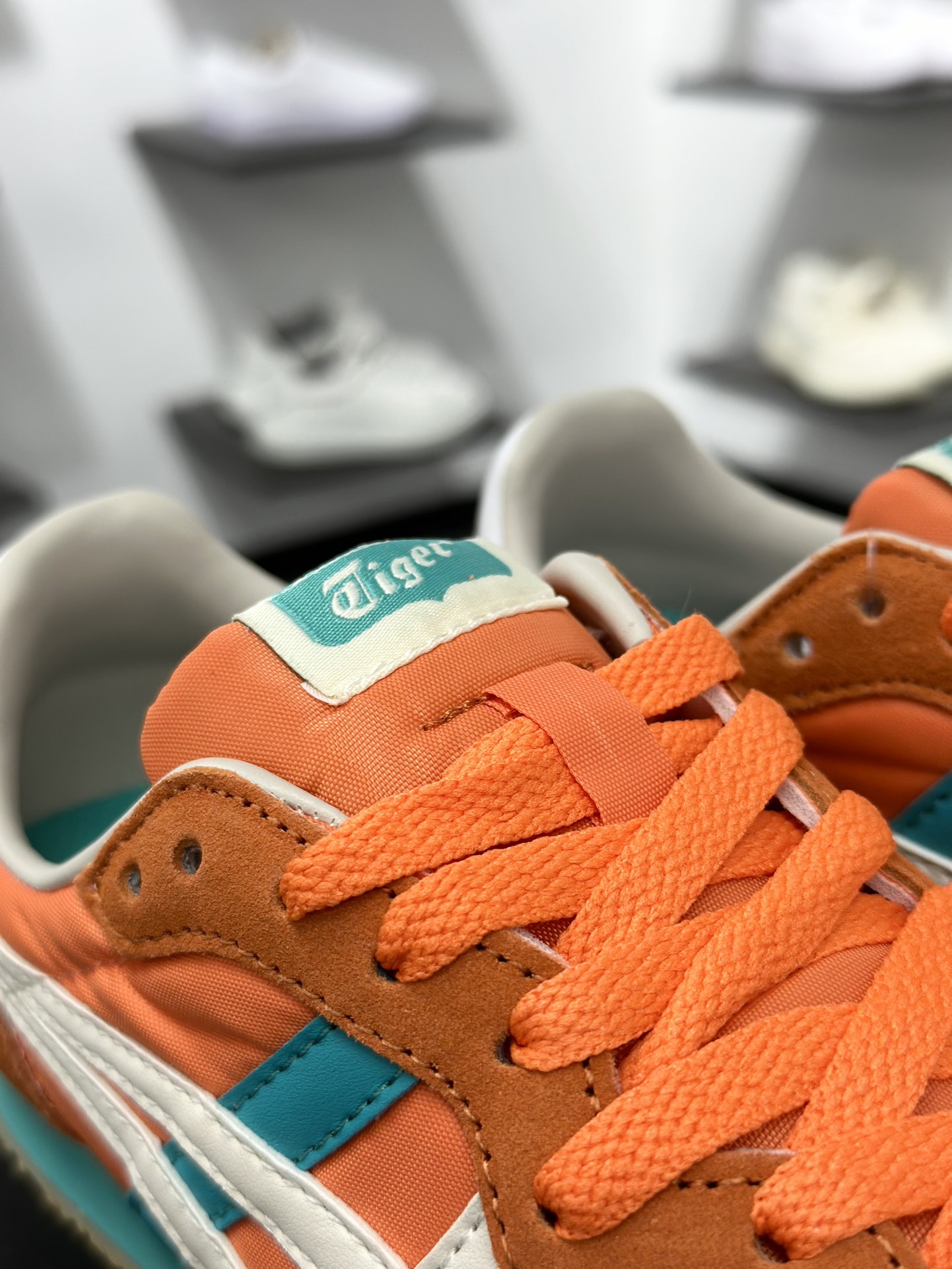 160 【ASI】Onitsuka 鬼冢虎 Serrano系列 潮流舒适轻便生活休闲鞋  1183B400-604