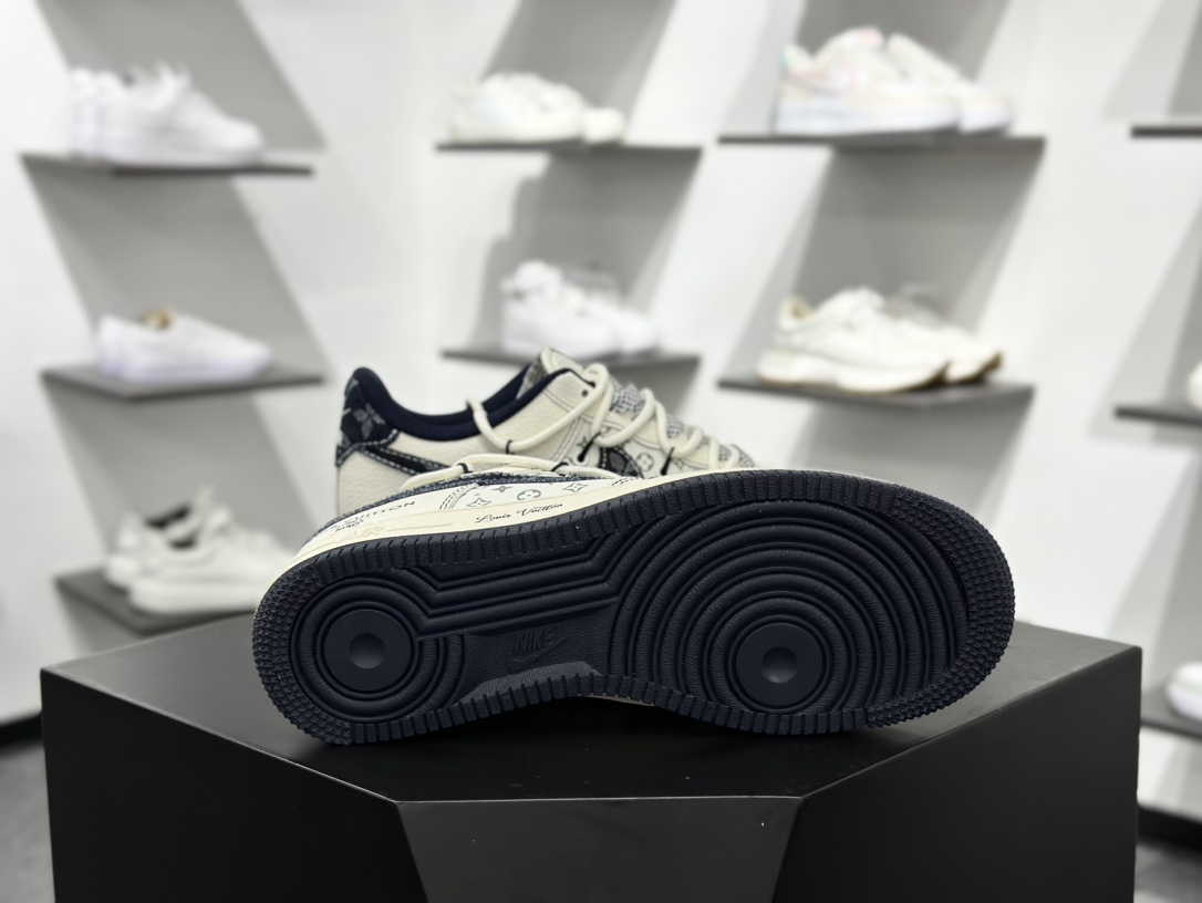 260 Nike Air Force 1‘07 Low LV联名 黑牛仔勾抽绳 空军一号低帮休闲板鞋 DM6868-060