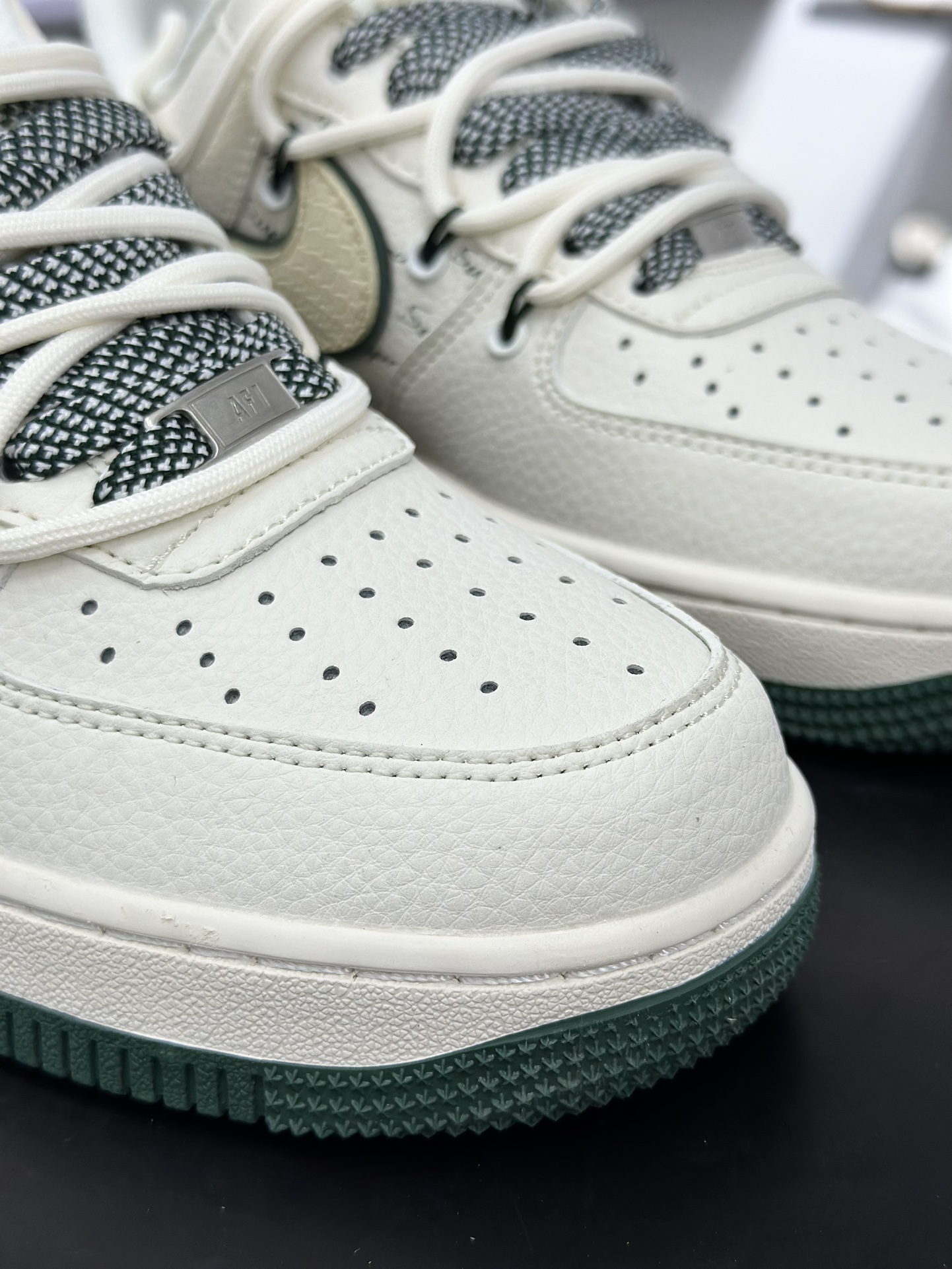 260 NK Air Force 1′07 Low 空军一号低帮百搭休闲运动板鞋 DM6868-057