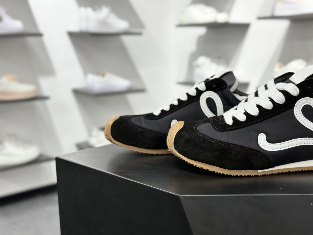 220 罗意威LOEWE 2025 | Ballet Runner2.0 新款芭蕾舞鞋
