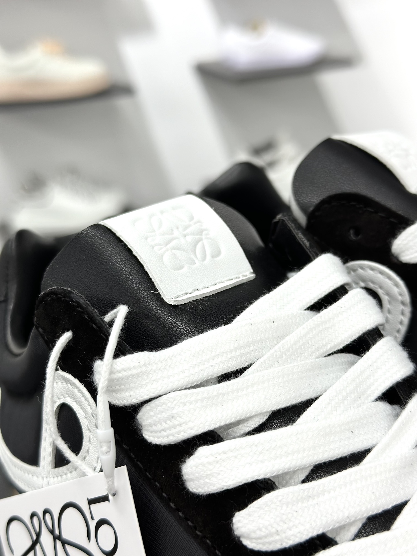 220 罗意威LOEWE 2025 | Ballet Runner2.0 新款芭蕾舞鞋