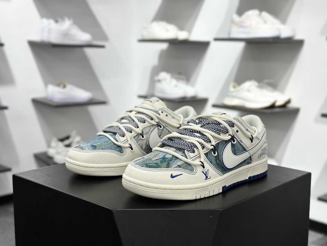 300 Nike SB Dunk Low x Louis Vuitton 白蓝小钩满天星  DN6868-077