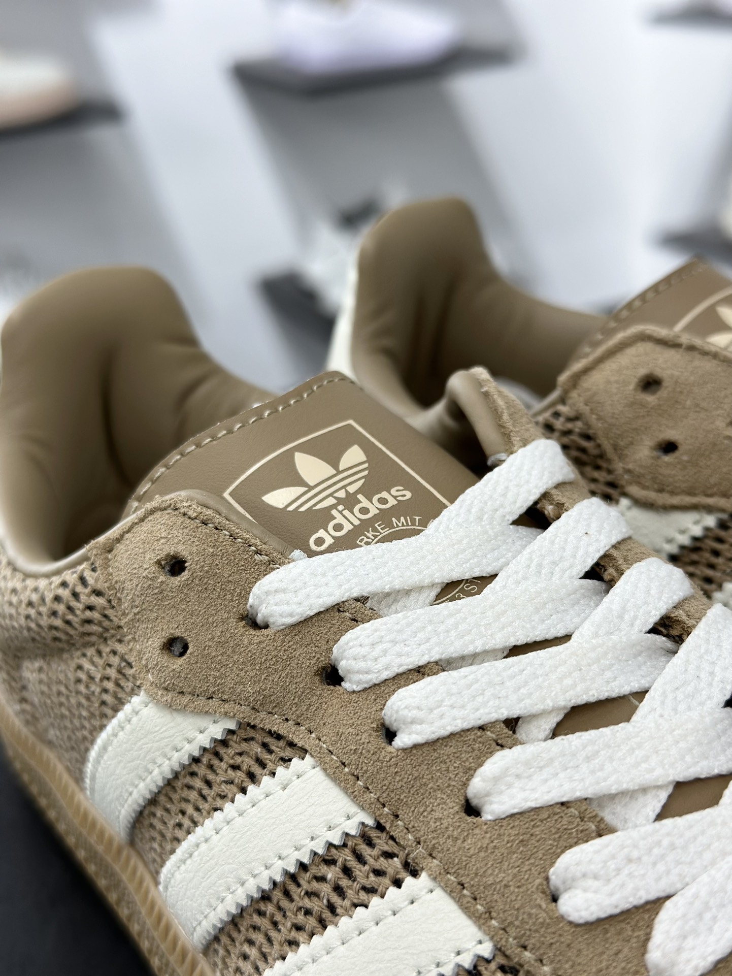 160 三叶草Adidas Originals Samba OG 桑巴舞系列绅士德训板鞋“摩卡松饼黄白生胶底” IG1379
