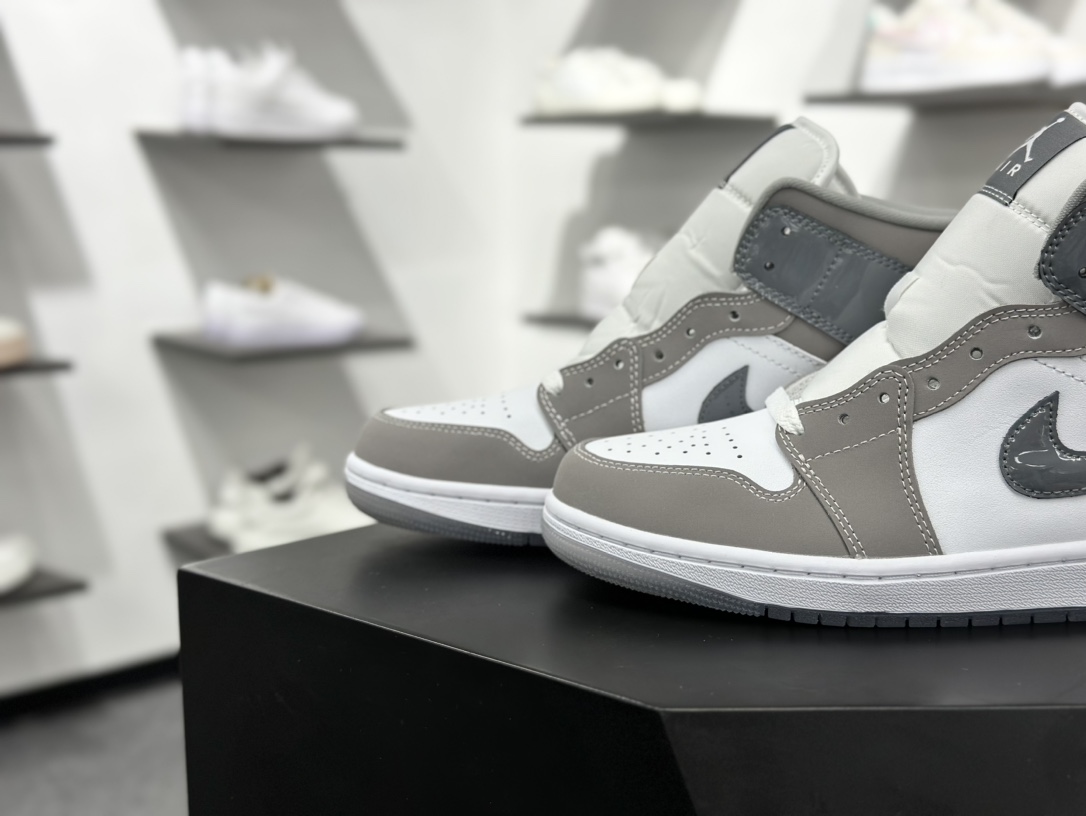 260  原装裸鞋级 市面最高工艺产物  Air Jordan 1 Mid白灰 纯原系列  HF3216-100