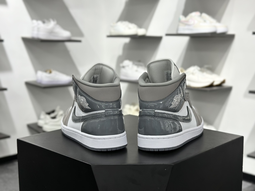 260  原装裸鞋级 市面最高工艺产物  Air Jordan 1 Mid白灰 纯原系列  HF3216-100