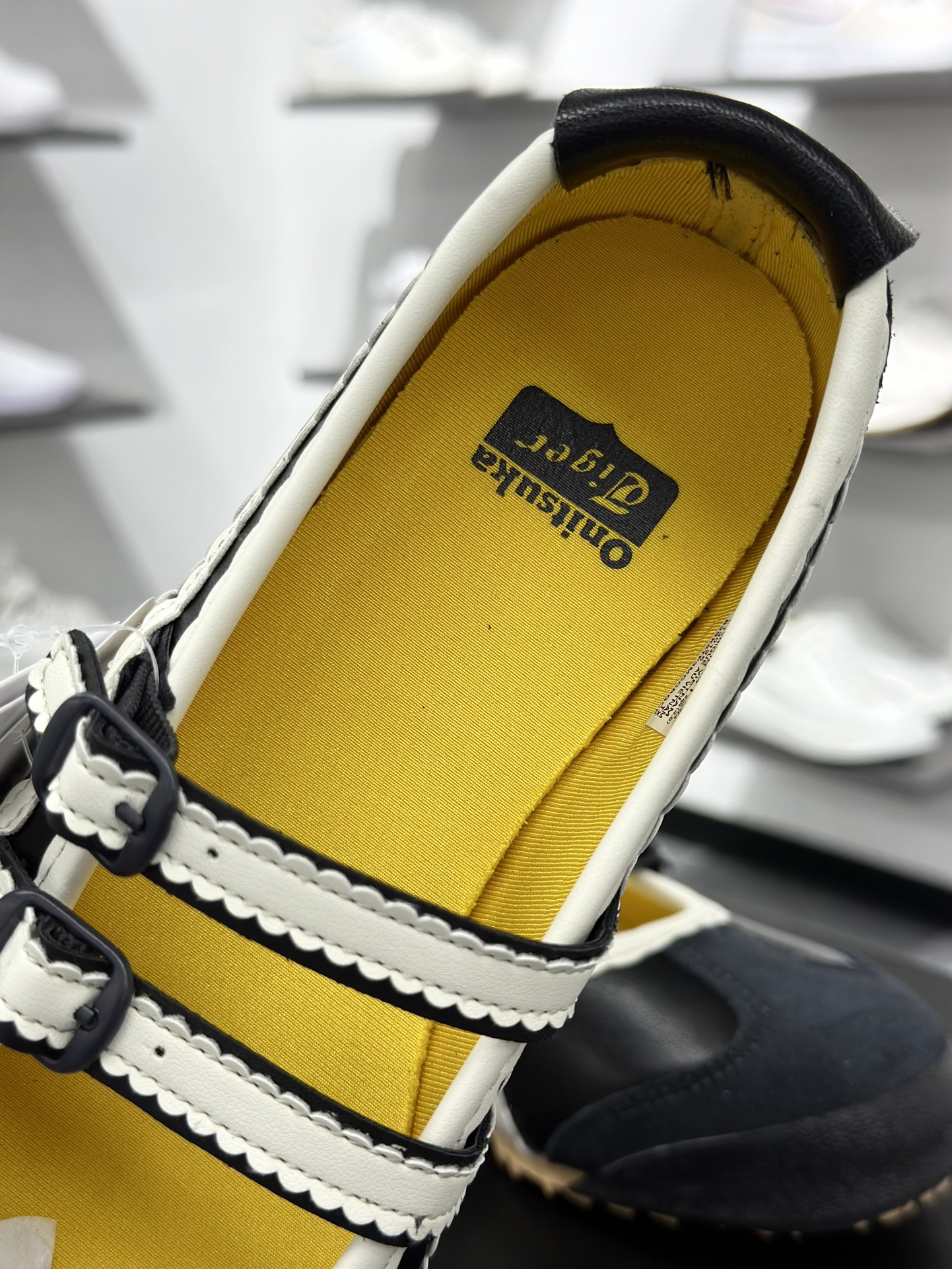 160 OnitsukaTiger 鬼冢虎 Mexico 66 Tgrs 芭蕾舞鞋 1182A678-001