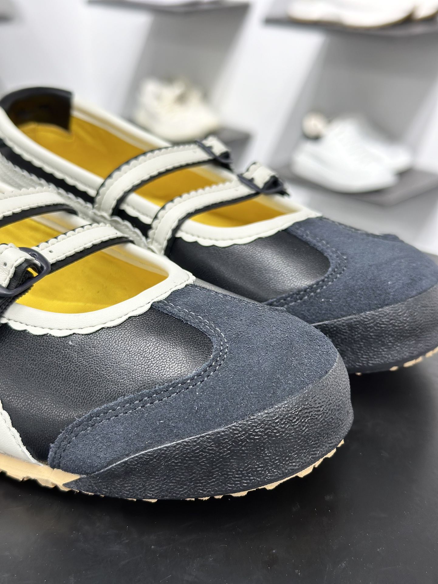 160 OnitsukaTiger 鬼冢虎 Mexico 66 Tgrs 芭蕾舞鞋 1182A678-001