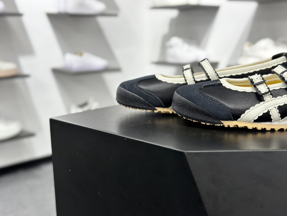 160 OnitsukaTiger 鬼冢虎 Mexico 66 Tgrs 芭蕾舞鞋 1182A678-001