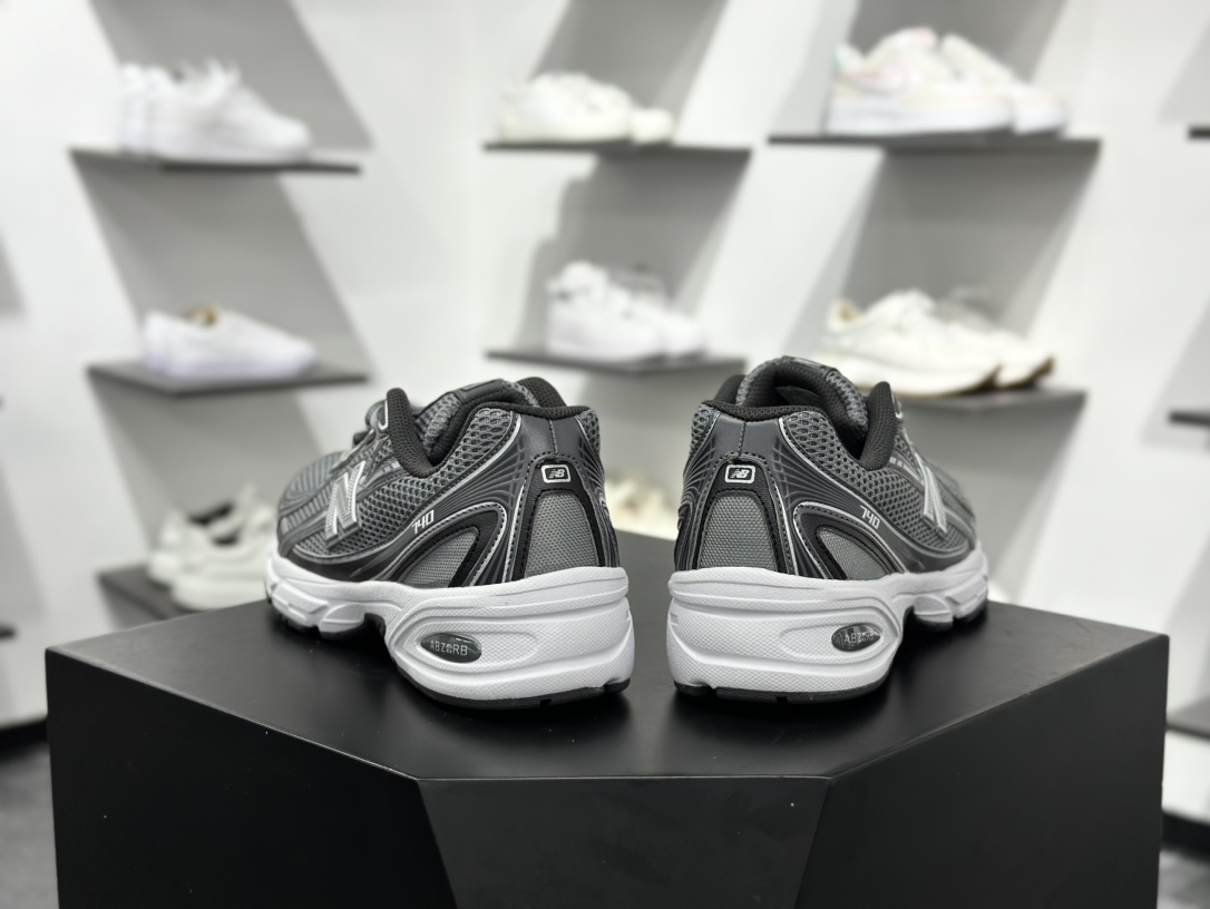 220 New Balance NB740系列复古老爹风休闲运动慢跑鞋    U740JCG